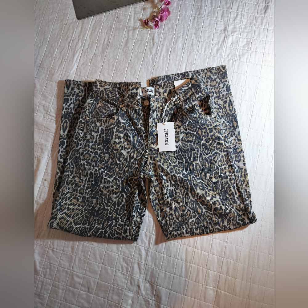Trendy Leopard Print Women's Bermudas